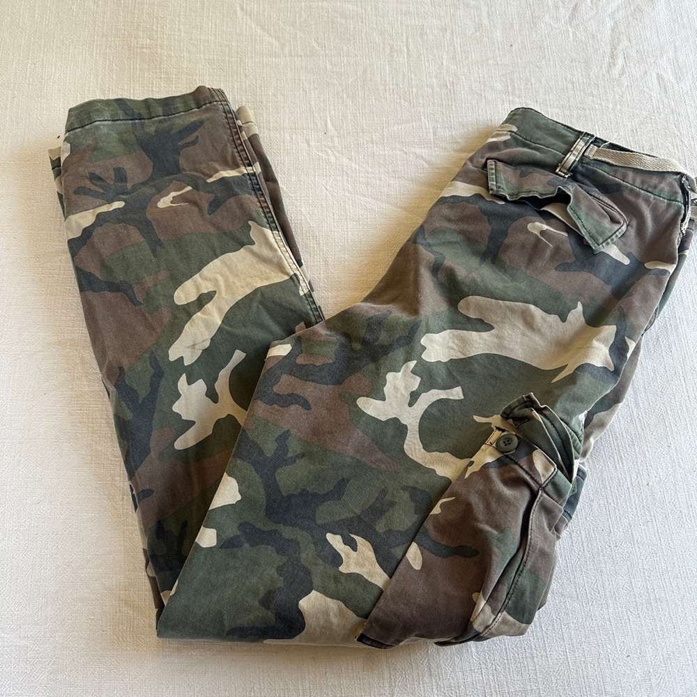Good  American Camouflage Cargo Pants